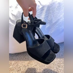 NWOT Black Block Heel Platform Velvet Sandals size 36